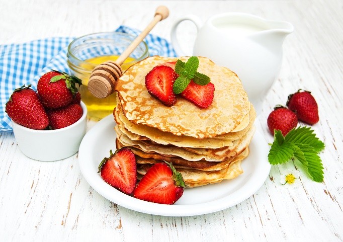 Pfannkuchen mit Erdbeeren